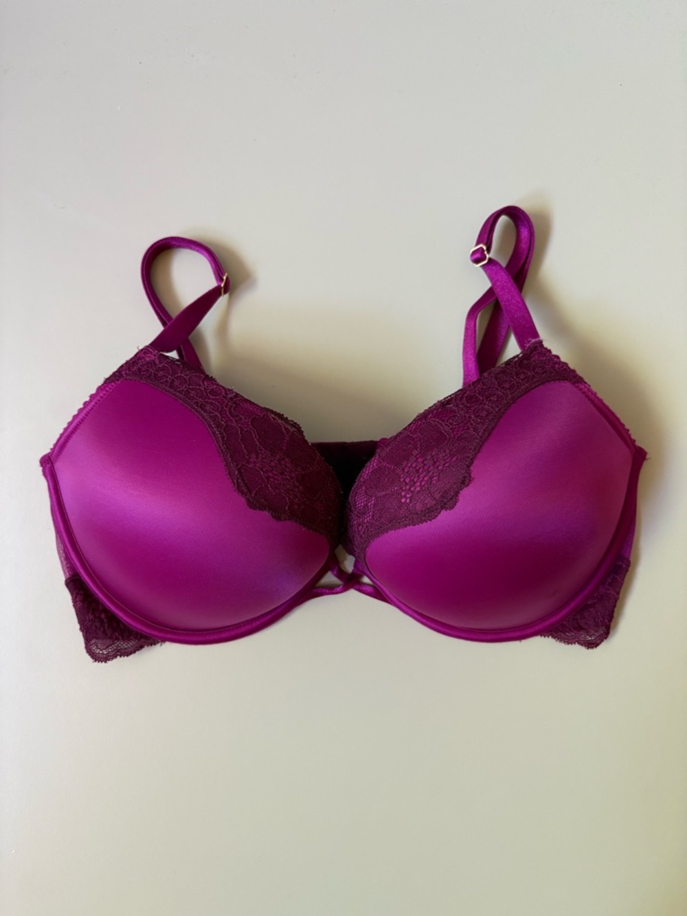 Victoria’s Secret Bombshell Push Up 36C Bra magenta purple